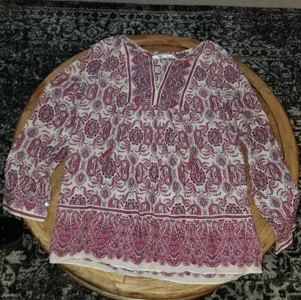 Bohemian Long sleeve Max Studio Patterned Top